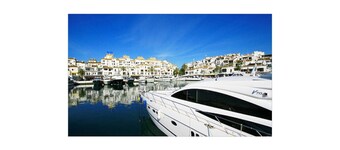 Bellissimo appartamento a Señorio de Aloha, Puerto Banus, Marbella (fino a 4 persone)