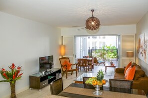 Apartment, 2 Bedrooms, Balcony | Living area | Flat-screen TV - 5313 Coral Suite The Beach Club (Palm Cove)