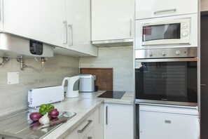 Private kitchen - B12 - TorraltinhaApartment (Lagos)