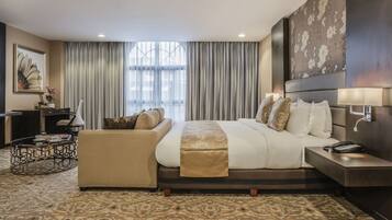 Executive Suite, 1 King Bed | Premium bedding, down comforters, in-room safe, desk