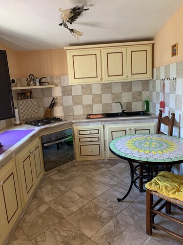 Ferienhaus zwischen Meer und Bergen