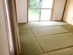 Private Vacation Home | 2 bedrooms, free WiFi, bed sheets - PENSION HIMAWARI (Onna)