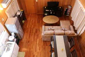 Private Vacation Home | Living area | Flat-screen TV