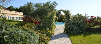 Villa Collebelvedere - Apartment East - Home Restaurant