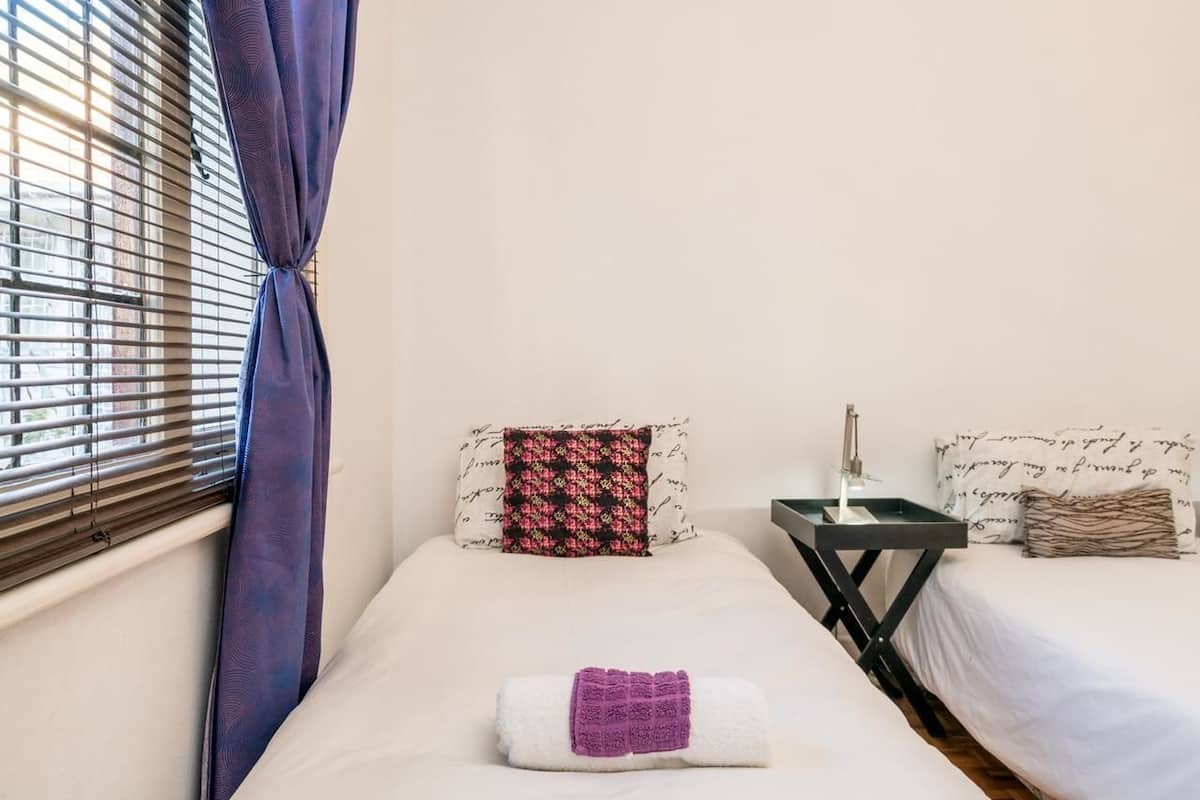 4 habitaciones, ropa de cama de alta calidad y cubrecamas 