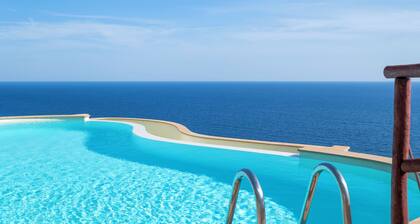 VILLA PATTY IN SPITZE AM MEER