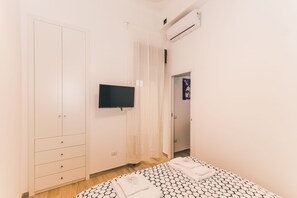 2 dormitorios, escritorio, tabla de planchar con plancha y wifi gratis