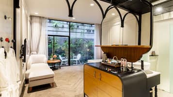 Deluxe Room, Garden View | Premium bedding, minibar, blackout curtains, free WiFi