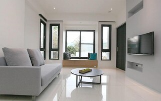 豪華四人房 | 書桌、遮光布/窗簾、折疊床/加床、免費無線上網