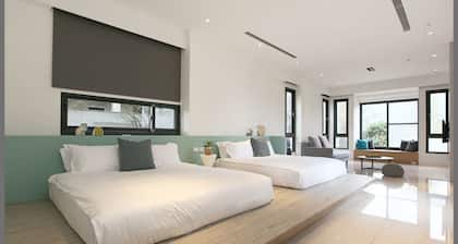 Lovely Pond Hostel