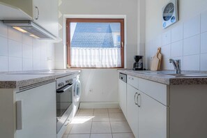 Køleskab, mikrobølgeovn, ovn, opvaskemaskine