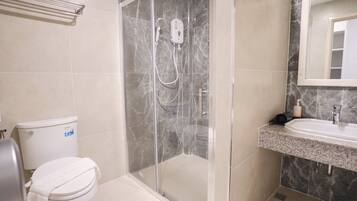 Shower, free toiletries, hair dryer
