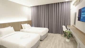 In-room safe, desk, free WiFi, bed sheets