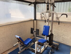 Fitness facility - Stunning house-incredible kitchen/Garden/Wash n Dryer/shops/tourist attractions (Perth)