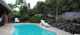 Autentiske og komfortable Martinique Villa med pool, 400 m fra stranden