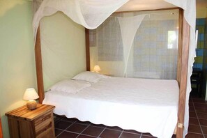 3 室のベッドルーム、アイロン / アイロン台、旅行用ベビーベッド、WiFi (無料)
