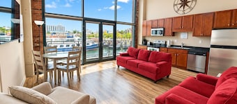 Lakeview Condo with Amazing Cedar Point Views