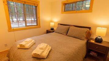3 bedrooms, free WiFi, bed sheets