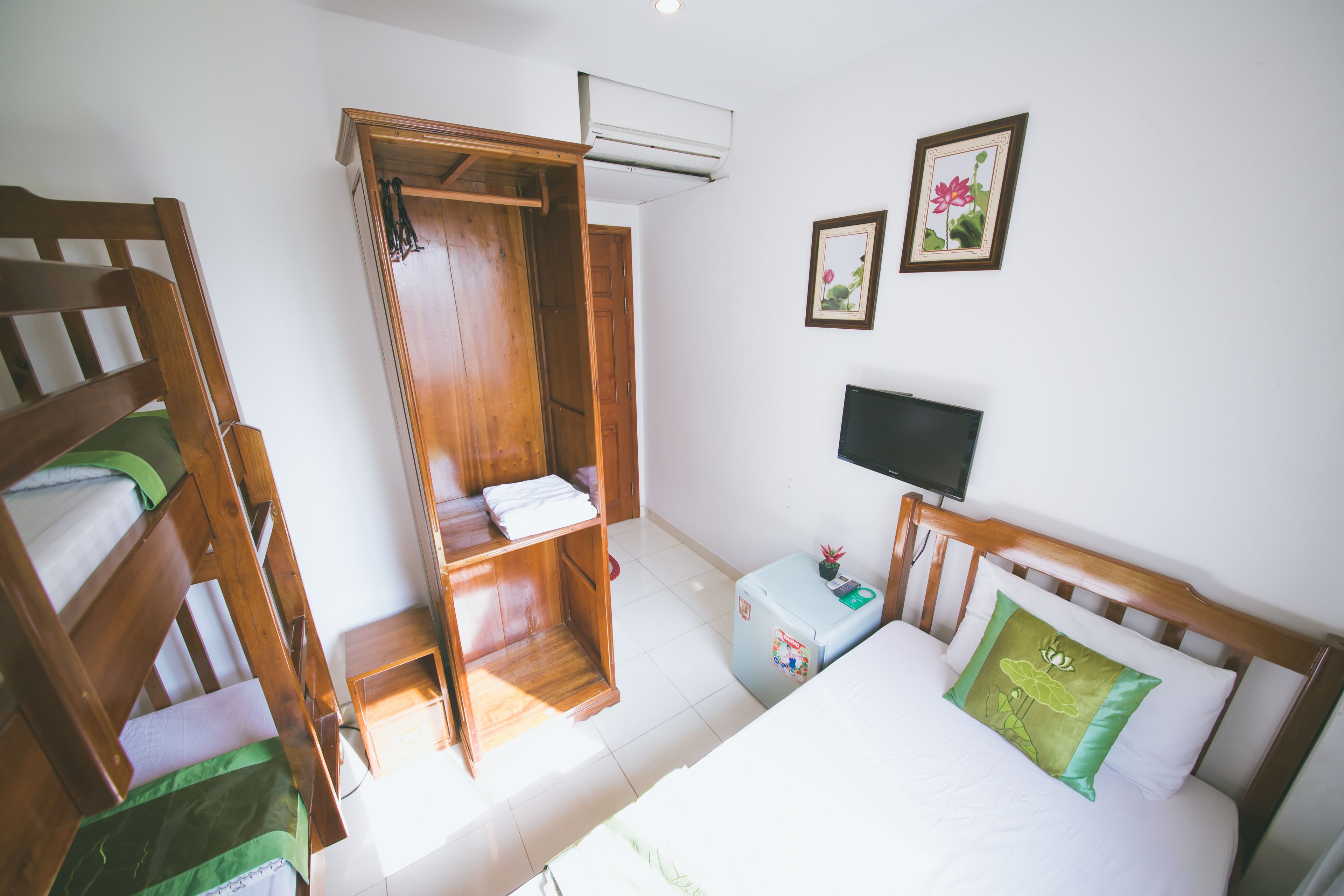 superior triple room | 1 bedroom, minibar, free wifi