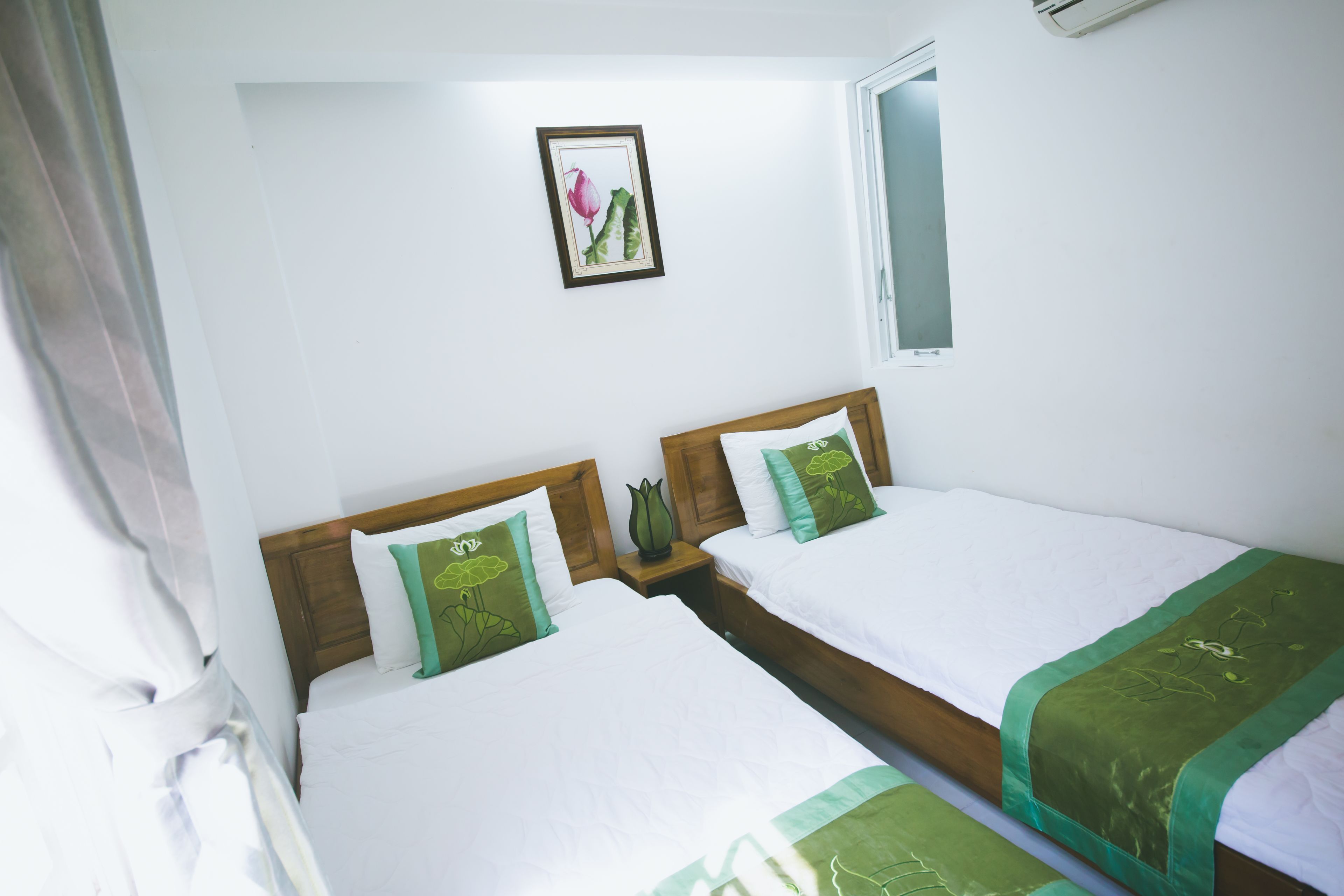 superior twin room | 1 bedroom, minibar, free wifi