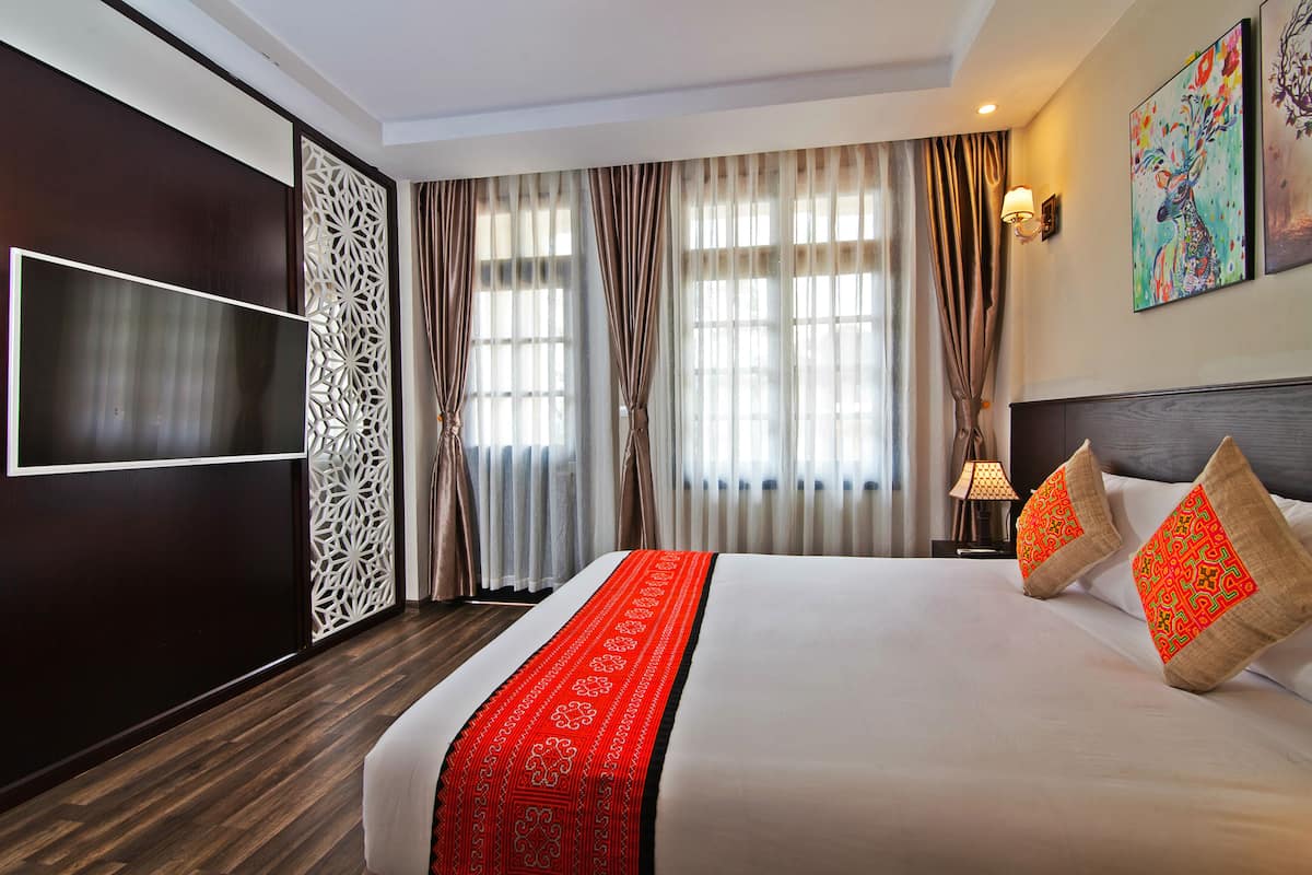 suite | 1 bedroom, premium bedding, memory-foam beds, minibar