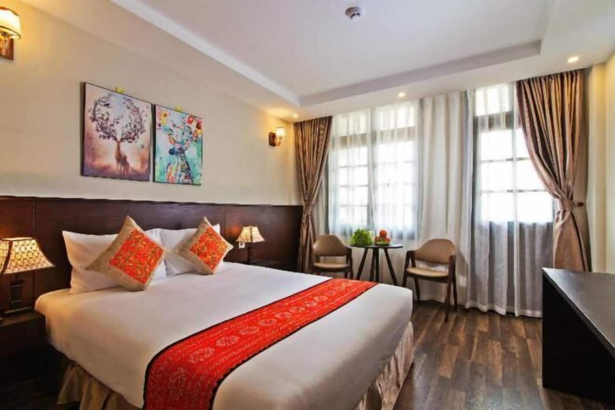 1 bedroom, premium bedding, memory foam beds, minibar