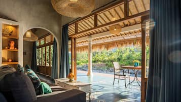 Panorama villa, uitzicht op rivier | Woonruimte | Speelgoed