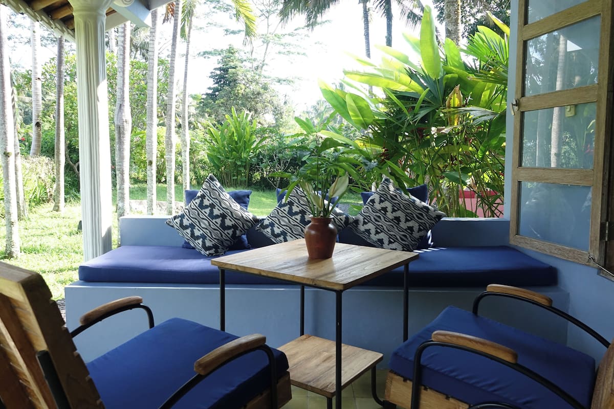 Comfort Room | Terrace/patio