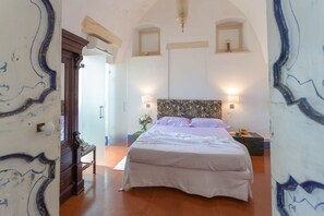 ห้องดีลักซ์ดับเบิลหรือทวิน, วิวเมือง | เตารีด/โต๊ะรีดผ้า, เตียงเสริม/เปล, Wi-Fi ฟรี, ทางสำหรับรถเข็น