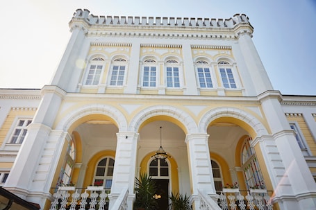 Fachada de la propiedad. Astoria Hotel