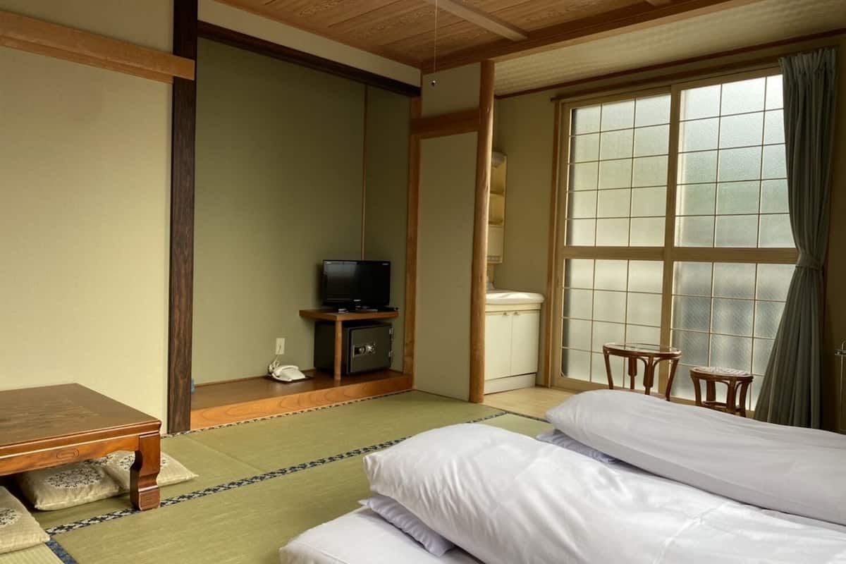 ํธ๋๋์
๋๋ฃธ, ๊ณต์ฉ ์์ค (Japanese Style) | 1 ๊ฐ์ ์นจ์ค, ๋ฌด๋ฃ WiFi, ์นจ๋ ์ํธ