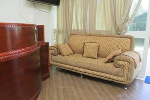 Reception - Fenet Pension (Addis Ababa)