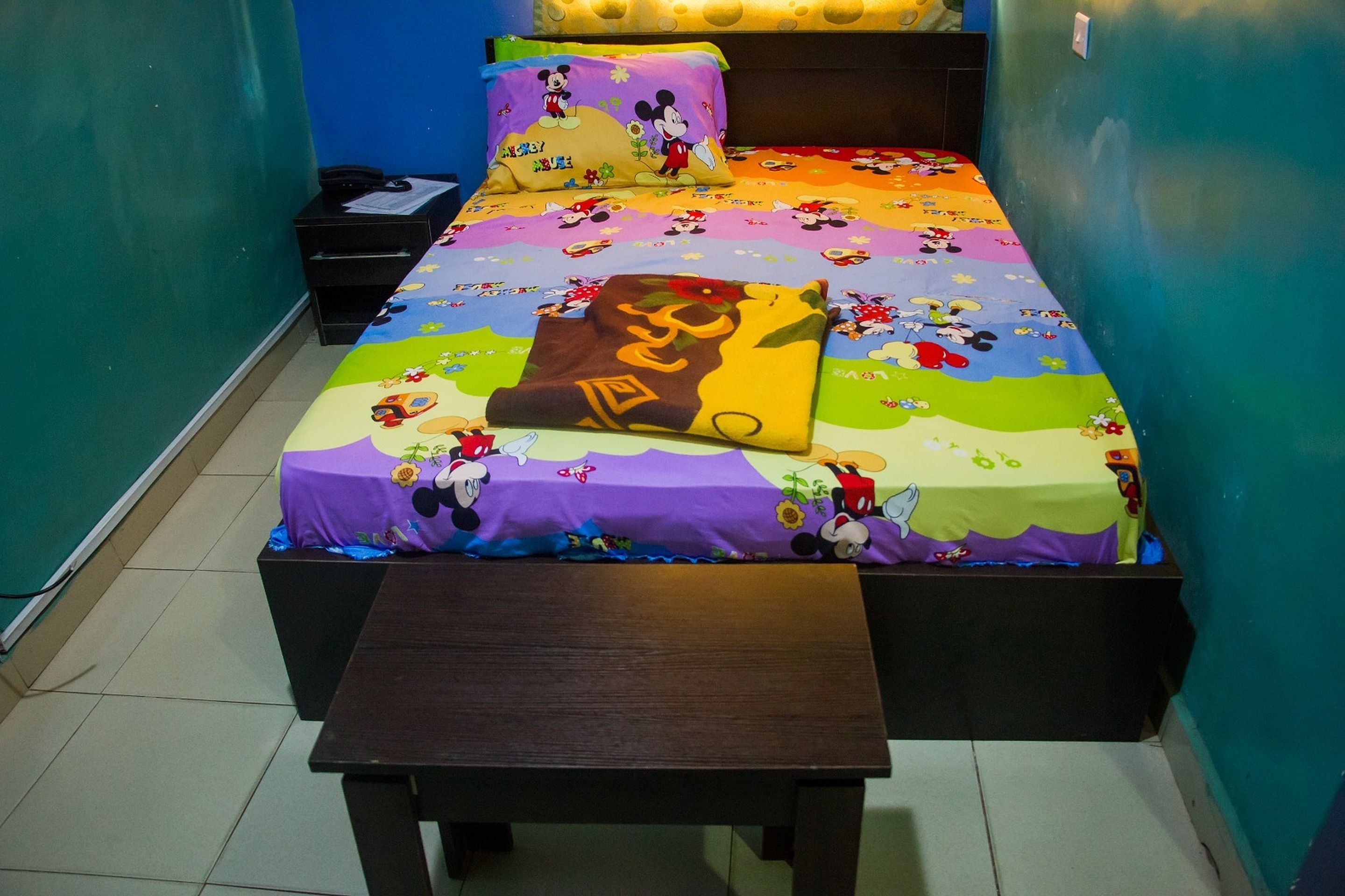 Yhden hengen standard-huone | Työpöytä