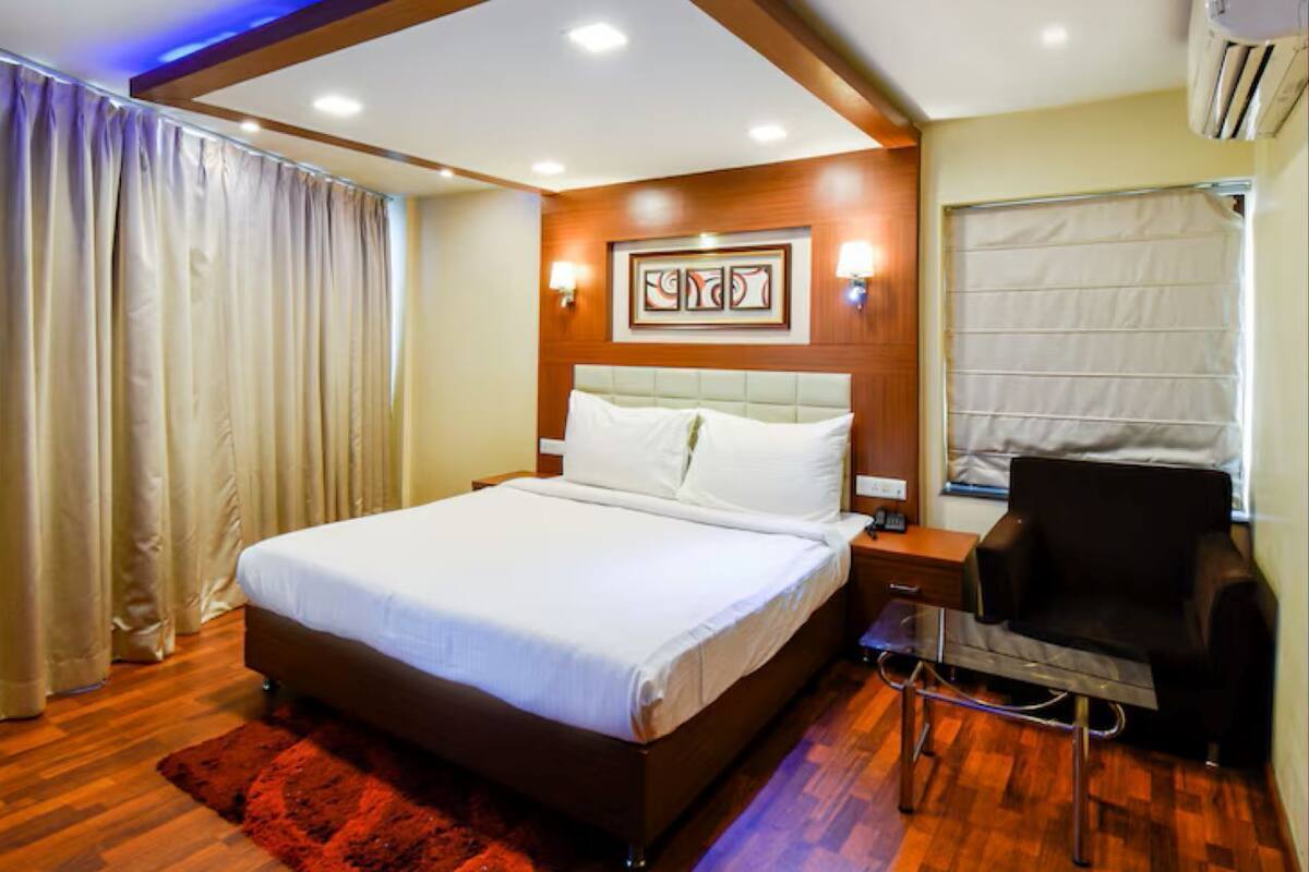 Executive Room | Soundproofing, rollaway beds, free WiFi