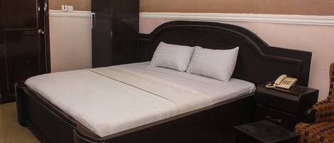 Ropa de cama de alta calidad y escritorio