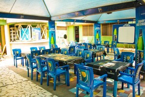 Bar (en la propiedad)