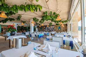 Restaurant - Grand Hotel Moriaz (Le Lavandou)