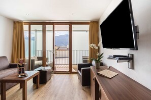Apartment auf 2 Etagen | Living area | Flat-screen TV, DVD player
