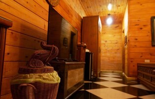 Deluxe Quadruple Room | Desk, free WiFi, bed sheets