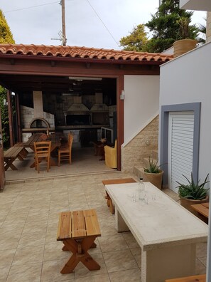 BBQ/picnic area