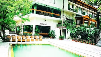 Outdoor pool