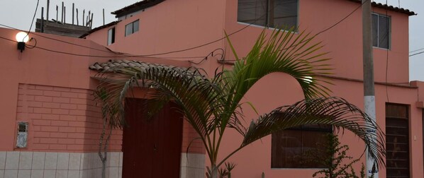Fachada del alojamiento