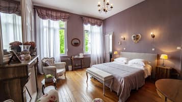 Room | Iron/ironing board, free cribs/infant beds, free WiFi, bed sheets