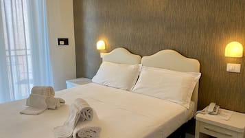 Standard Double Room | Peti besi dalam bilik, meja, Wi-fi percuma 