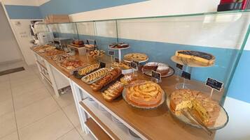 Daily buffet breakfast for a fee