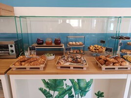Daily buffet breakfast (EUR 15 per person)