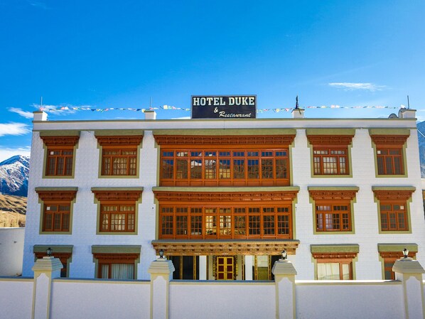 Ngoại thất
