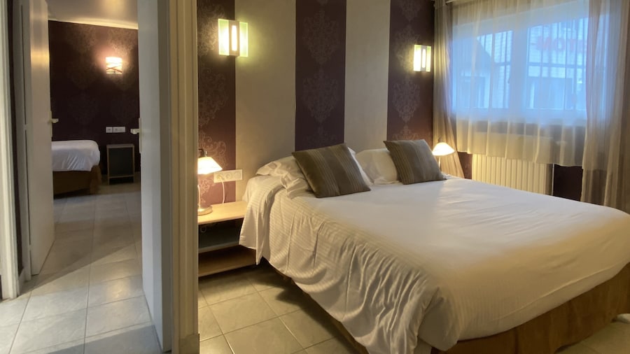 Contact HĂŽtel - HĂŽtel les Bleuets & SPA