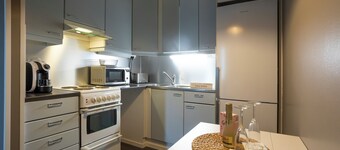 Golden Circle Suites