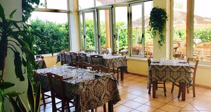 Hotel Ristorante La Decanata